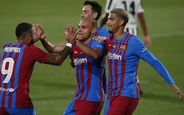 Barcelona nghiền nát Juventus trong ngày Messi họp báo chia tay